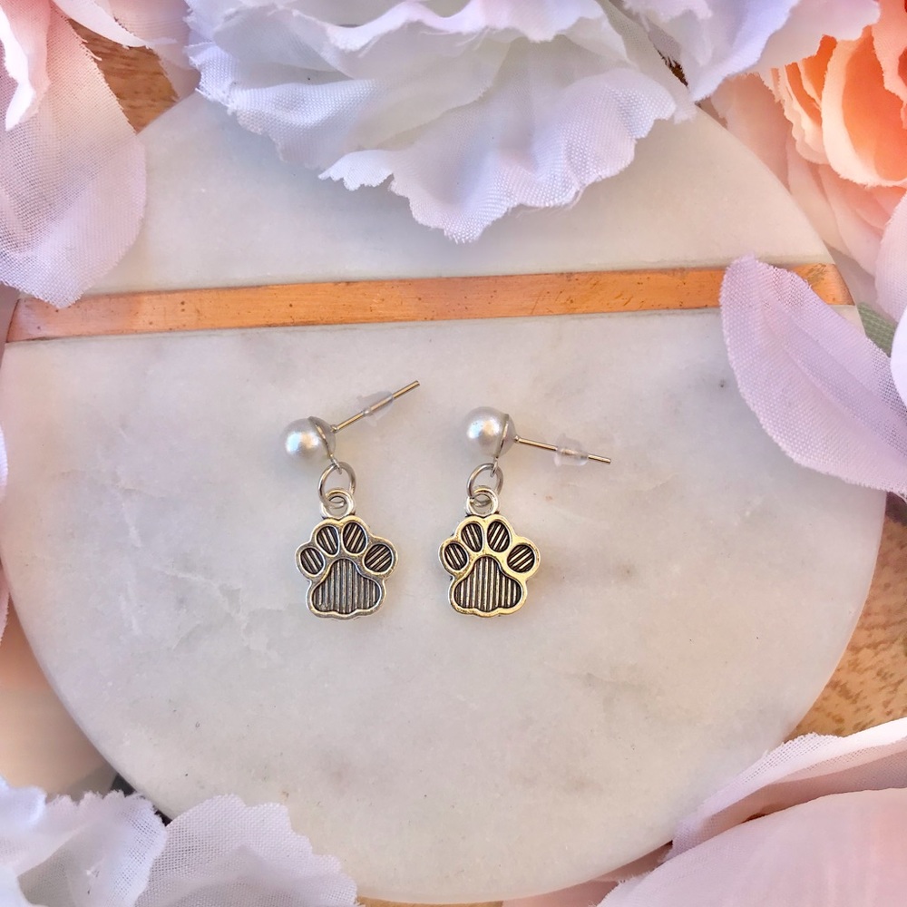 Silver pearl stud Paw print earrings NWT